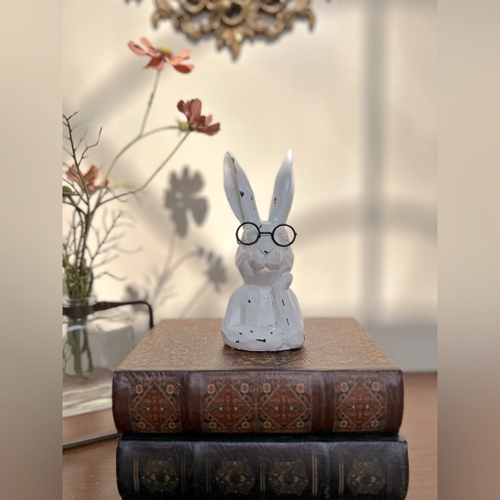 Vintage distressed Nerd small rabbit with glasses
Easter decor